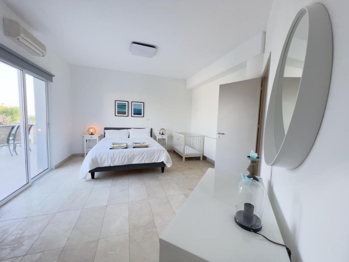 Grand Villa Lynn Seaview Ayia Napa Eksteriør billede