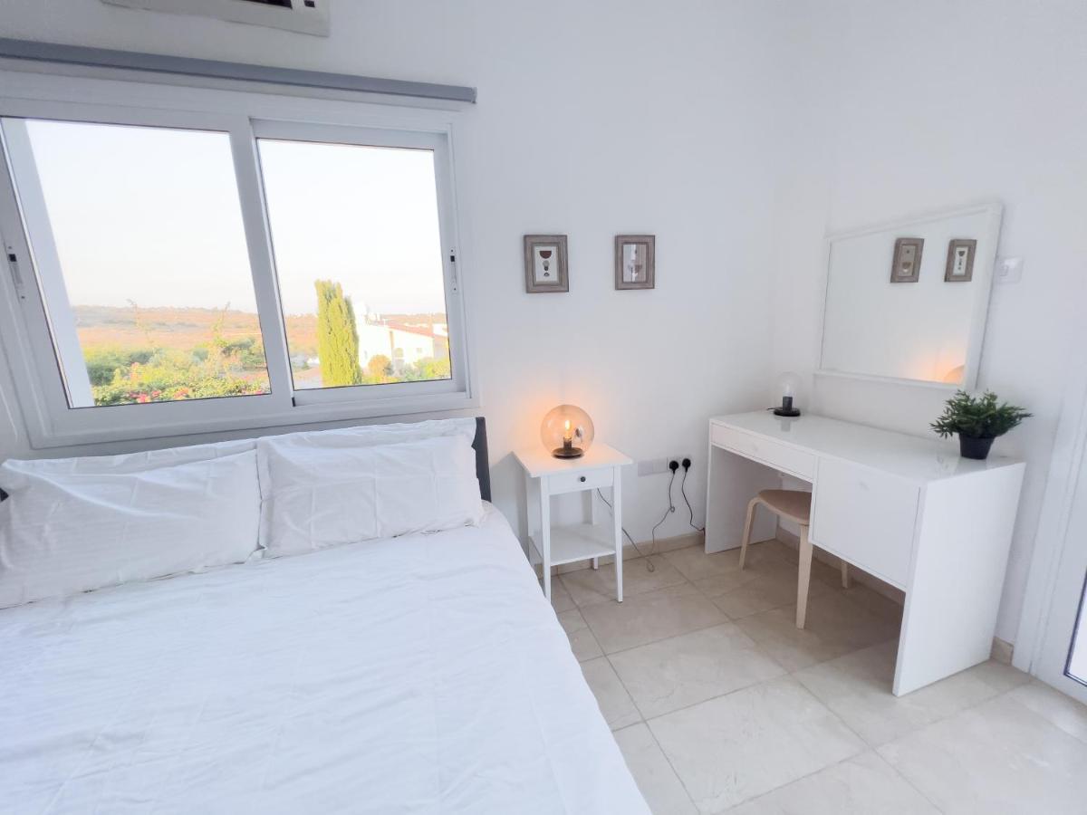 Grand Villa Lynn Seaview Ayia Napa Eksteriør billede
