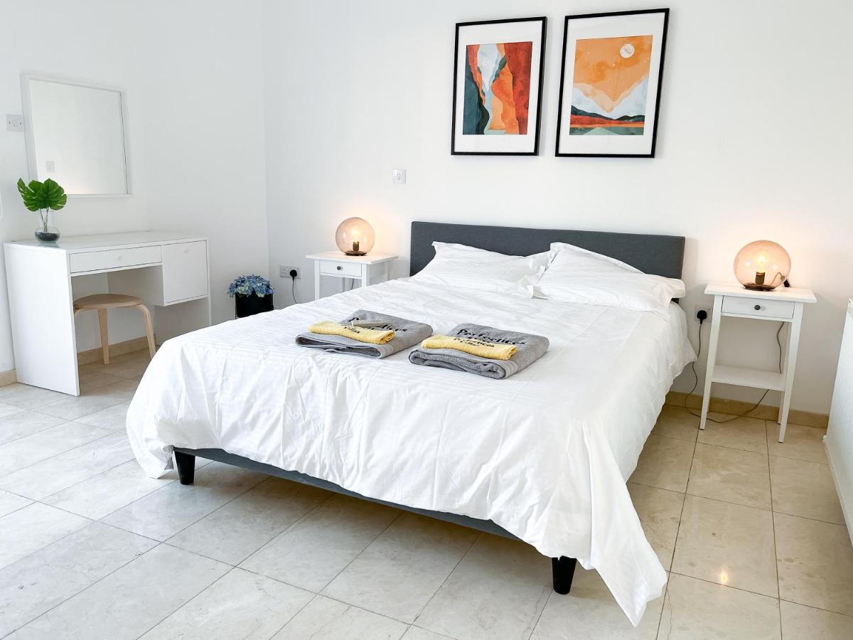 Grand Villa Lynn Seaview Ayia Napa Eksteriør billede