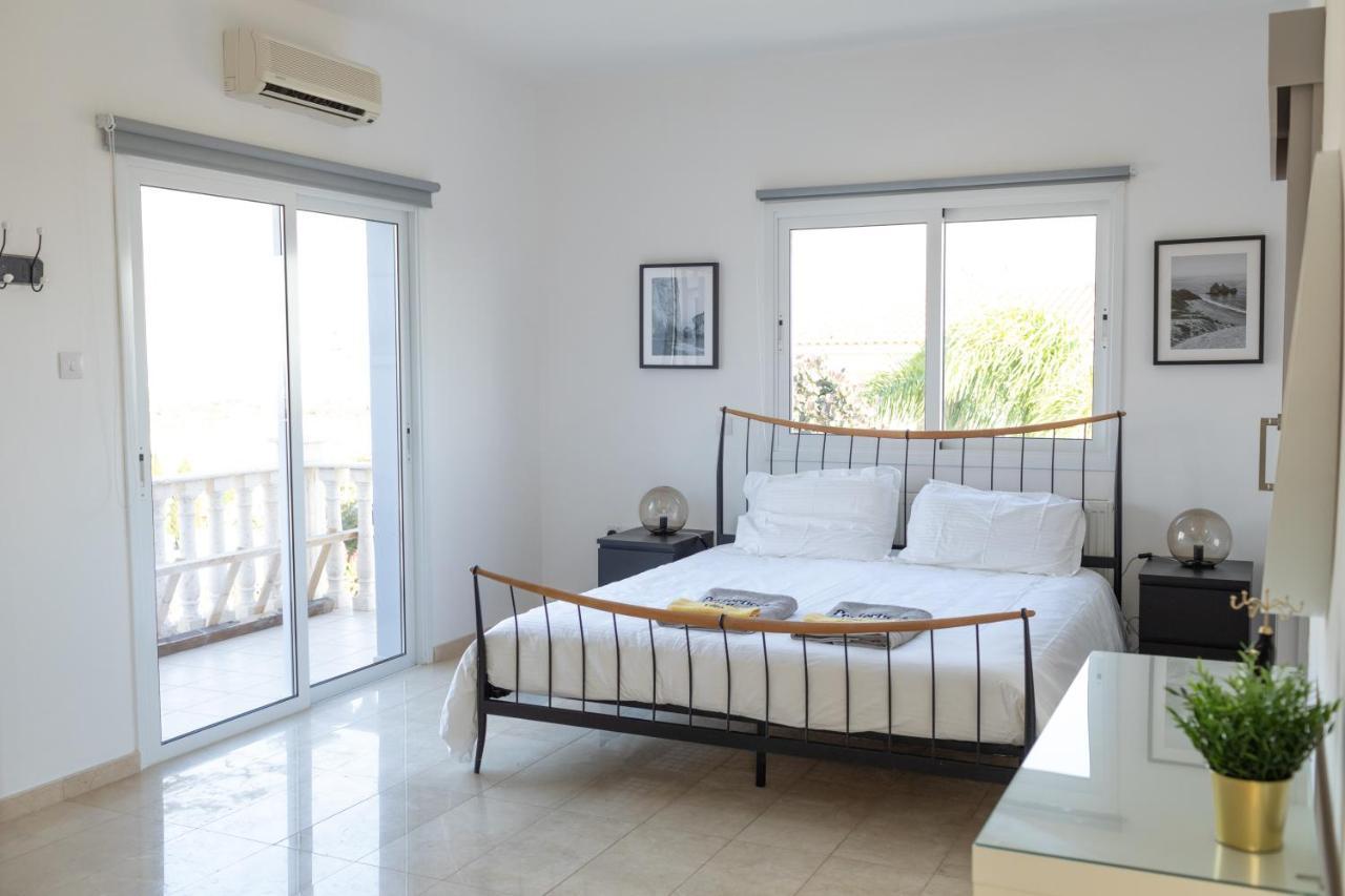 Grand Villa Lynn Seaview Ayia Napa Eksteriør billede